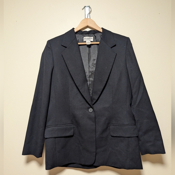 Pendleton Women’s 100% Virgin Wool Black Blazer – Size 12, Made in USA - Picture 2 of 6